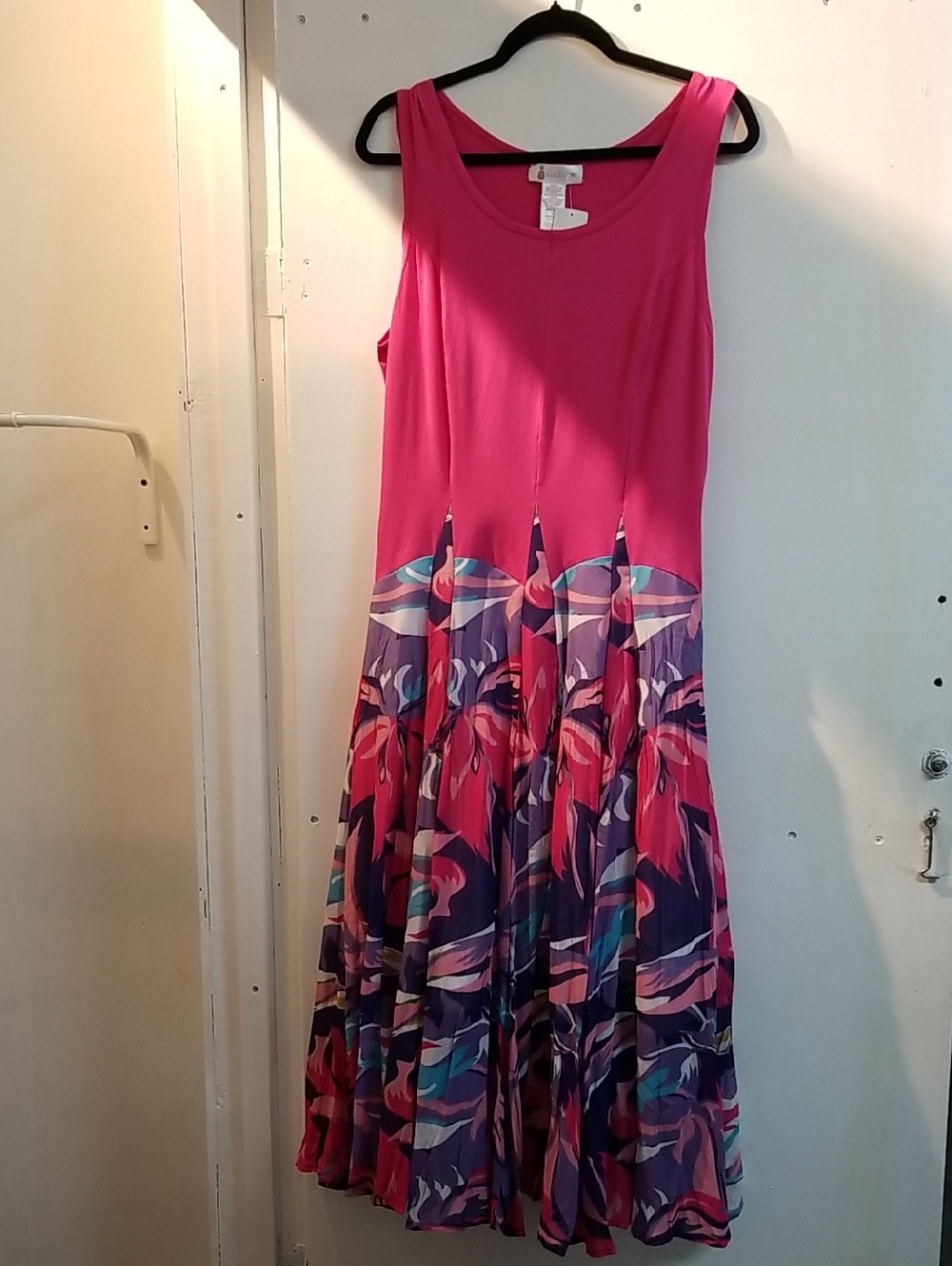 Sleeveless Fuchsia Maxi Dress with Floral-Print Skirt